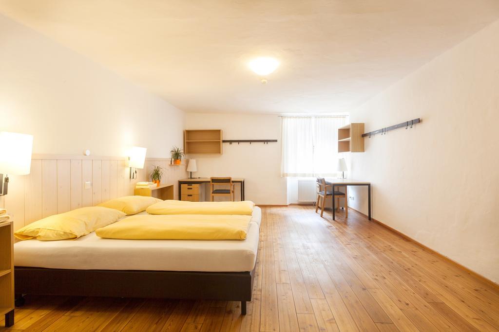 Hotel Kolping Hallein Eksteriør billede